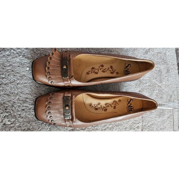Sofft Heels Womens 8M Classic Slip On Kiltie Pumps Brown Leather Kitten‎ Heels - Picture 2 of 6